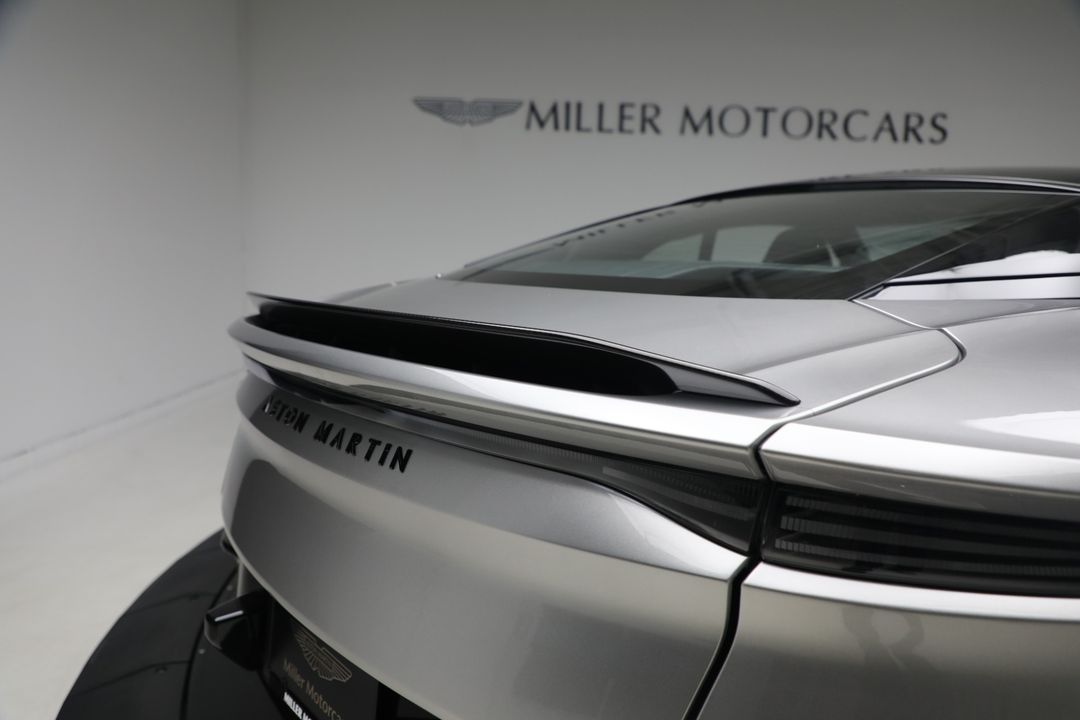 2023 Aston Martin DBS