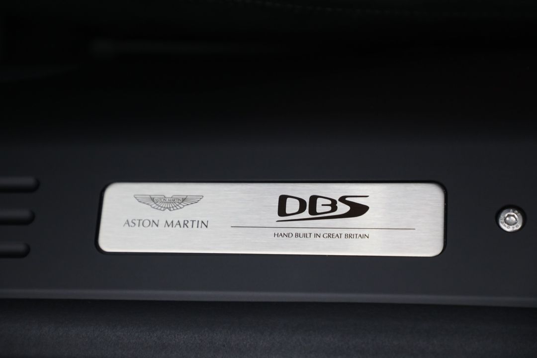 2023 Aston Martin DBS