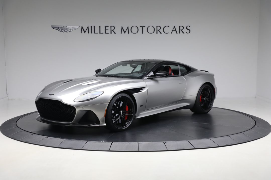 2023 Aston Martin DBS