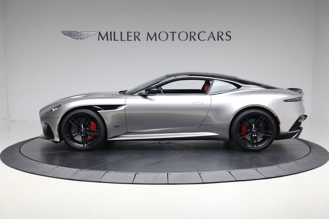 2023 Aston Martin DBS