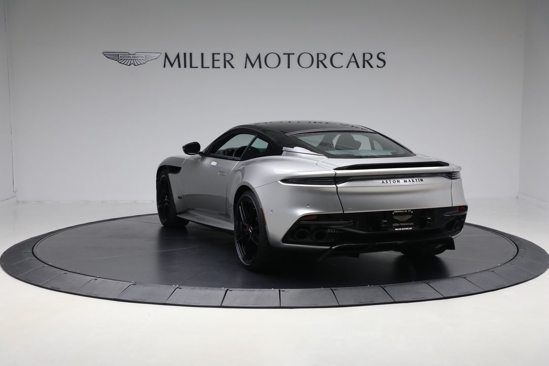 2023 Aston Martin DBS