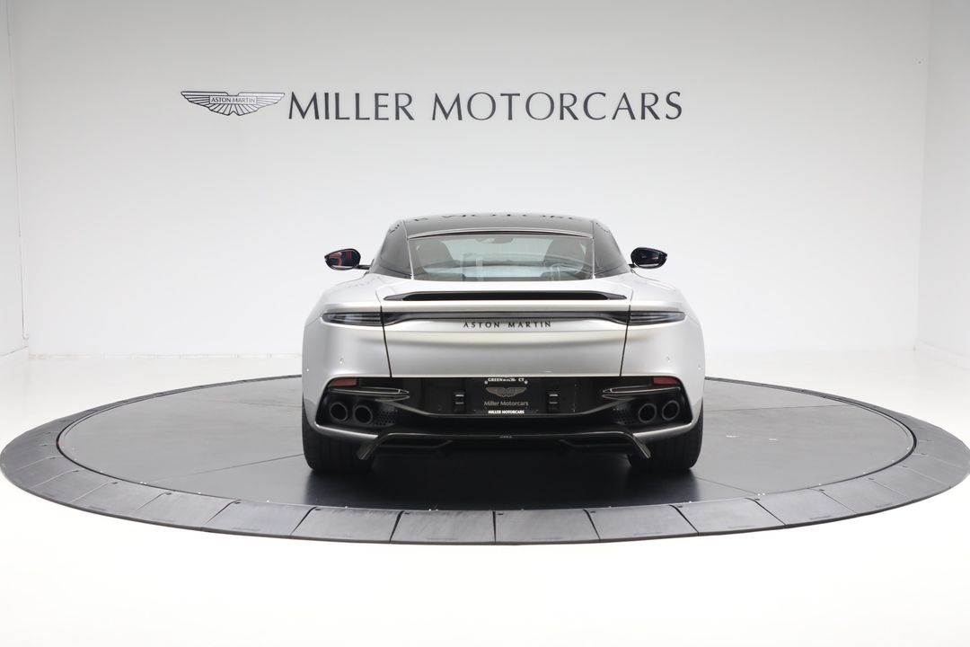 2023 Aston Martin DBS
