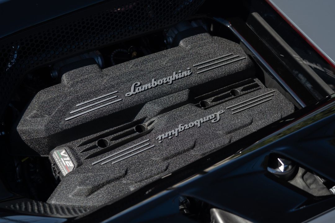 2024 Lamborghini Revuelto