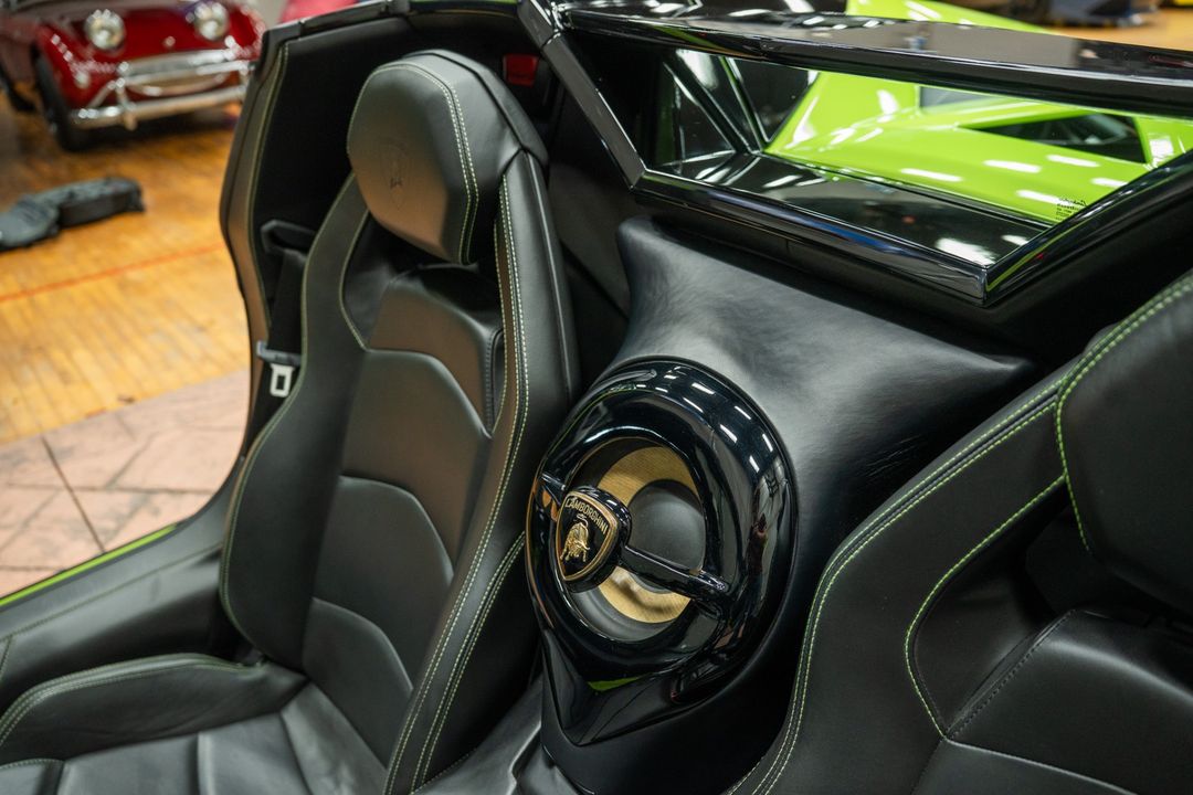 2014 Lamborghini Aventador