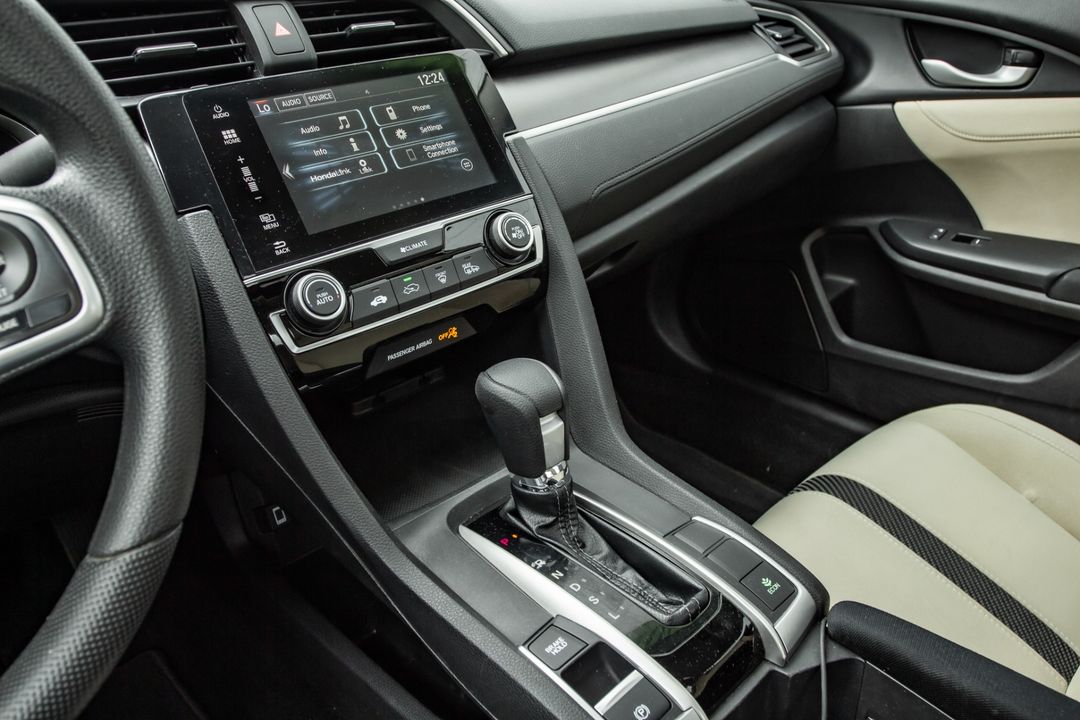 2018 HONDA CIVIC
