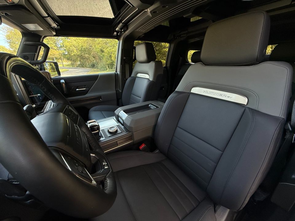 2025 GMC HUMMER EV