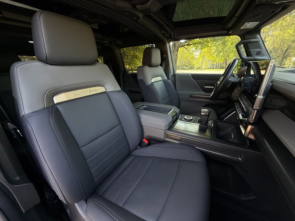 2025 GMC HUMMER EV