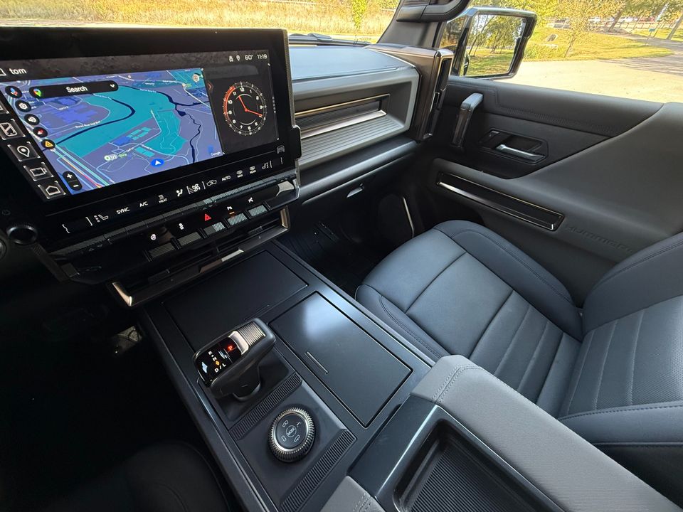2025 GMC HUMMER EV