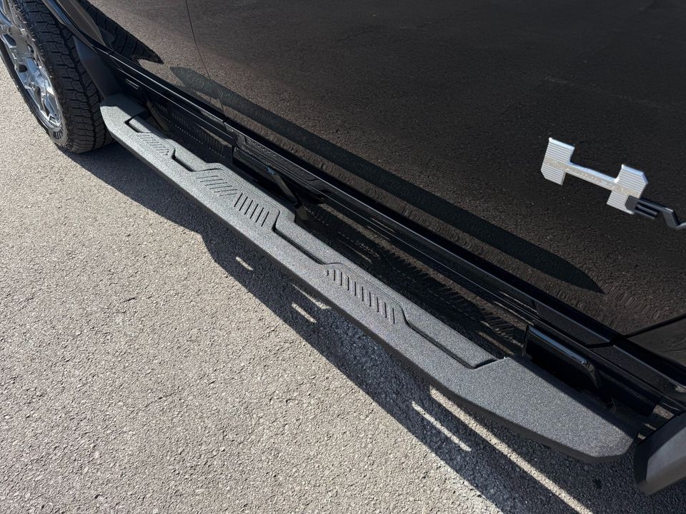 2025 GMC HUMMER EV
