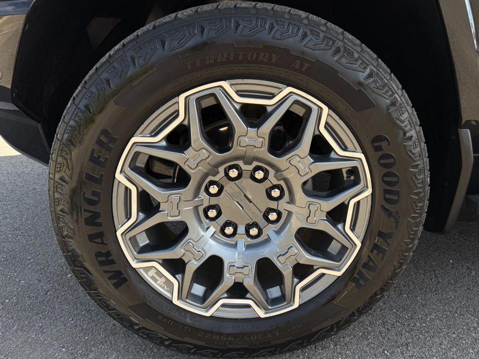 2025 GMC HUMMER EV