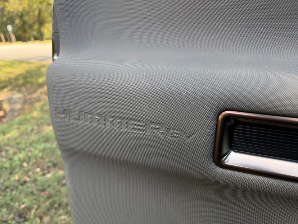 2025 GMC HUMMER EV