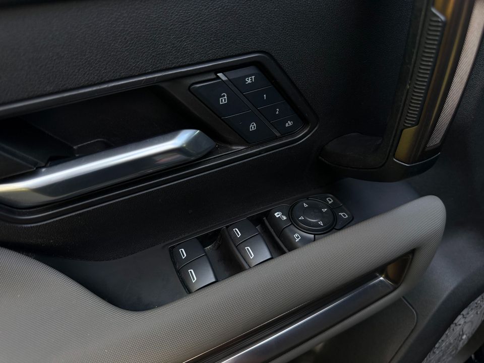 2025 GMC HUMMER EV