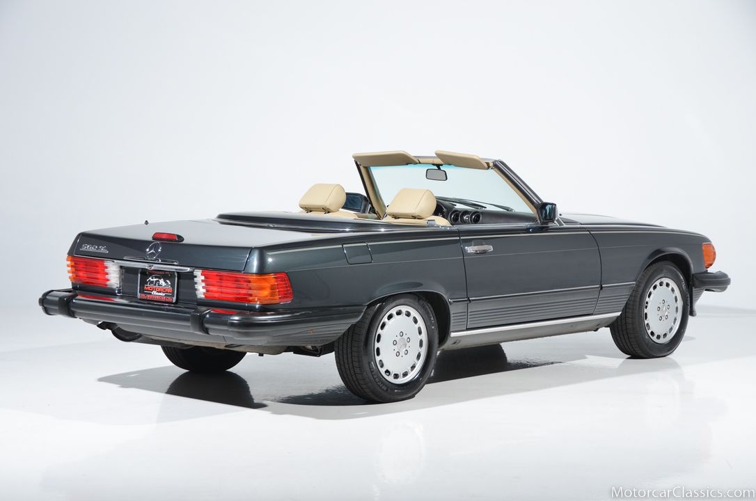 1989 Mercedes-Benz 560-Class