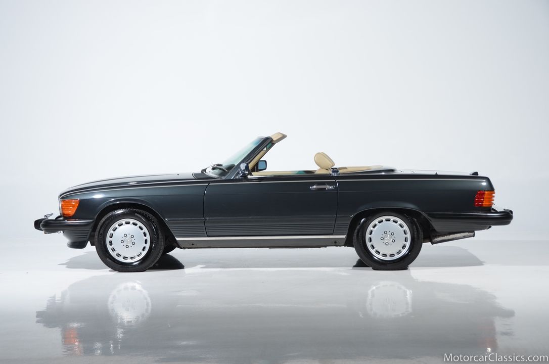 1989 Mercedes-Benz 560-Class