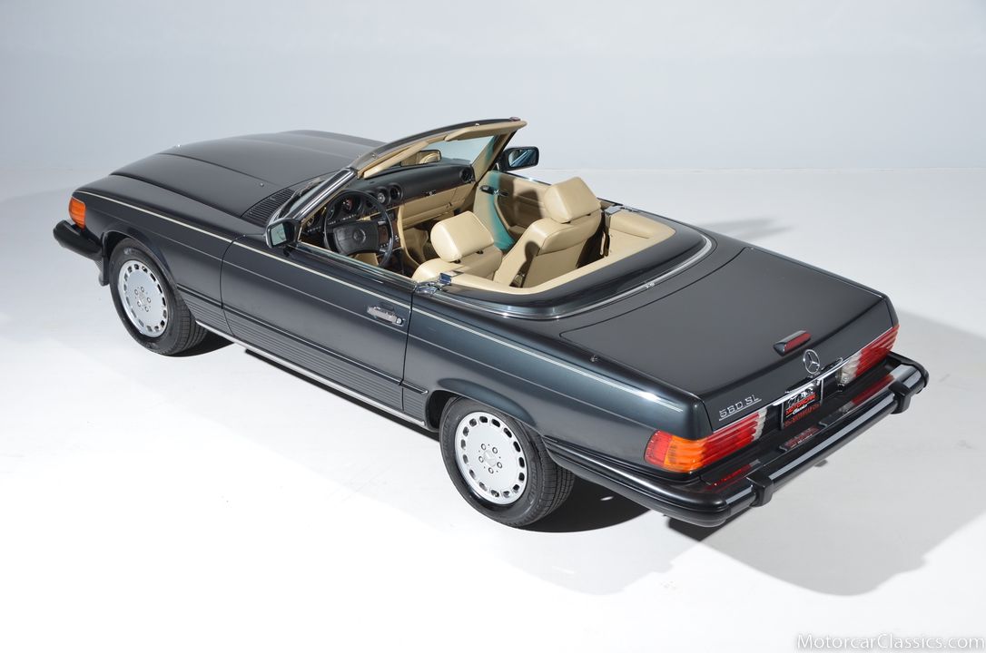 1989 Mercedes-Benz 560-Class
