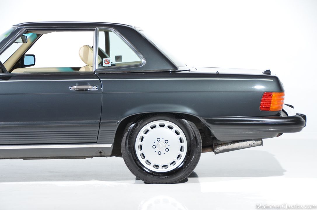 1989 Mercedes-Benz 560-Class