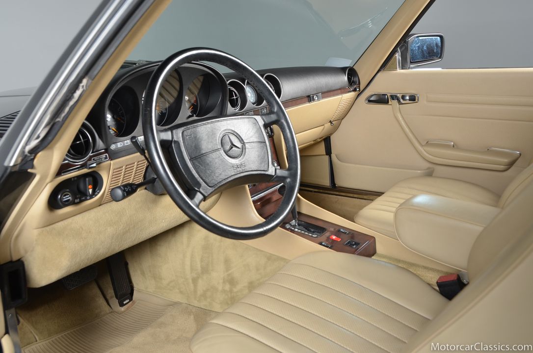 1989 Mercedes-Benz 560-Class
