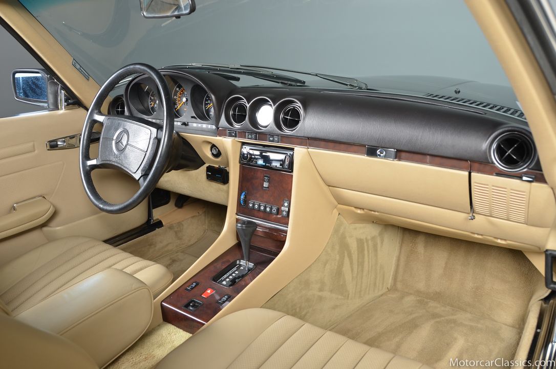 1989 Mercedes-Benz 560-Class