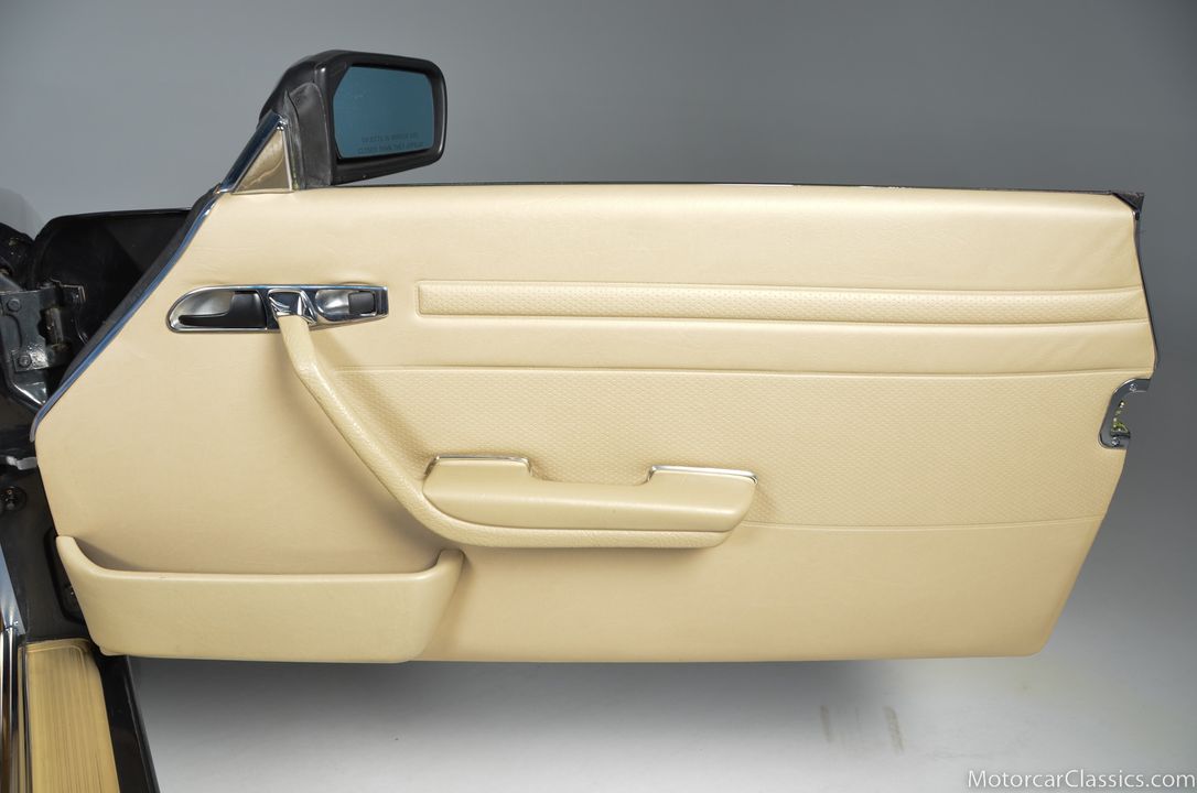 1989 Mercedes-Benz 560-Class
