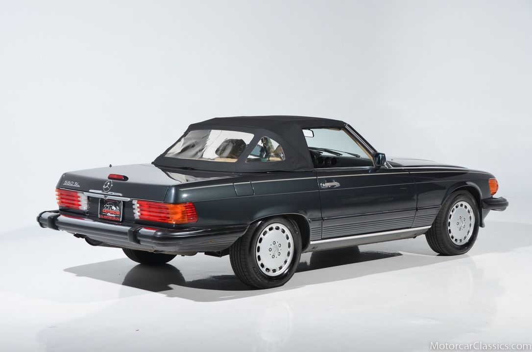 1989 Mercedes-Benz 560-Class