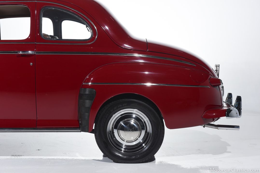 1946 Ford Super Deluxe