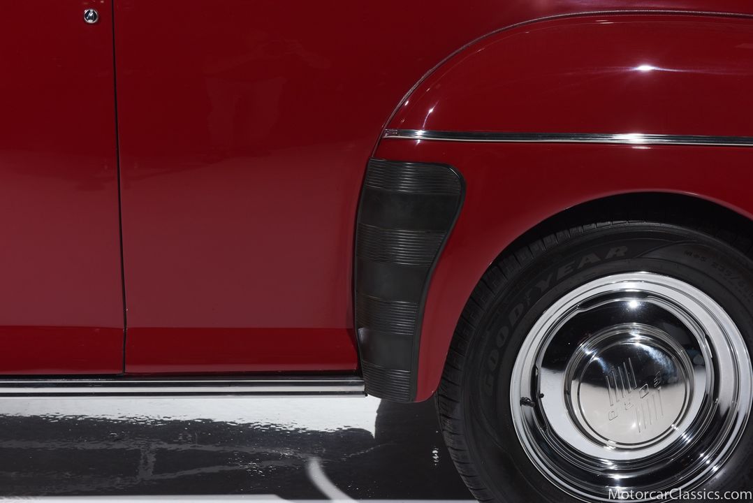 1946 Ford Super Deluxe