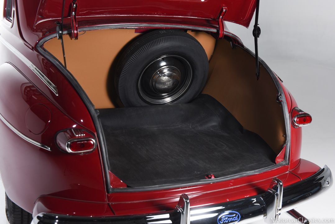 1946 Ford Super Deluxe