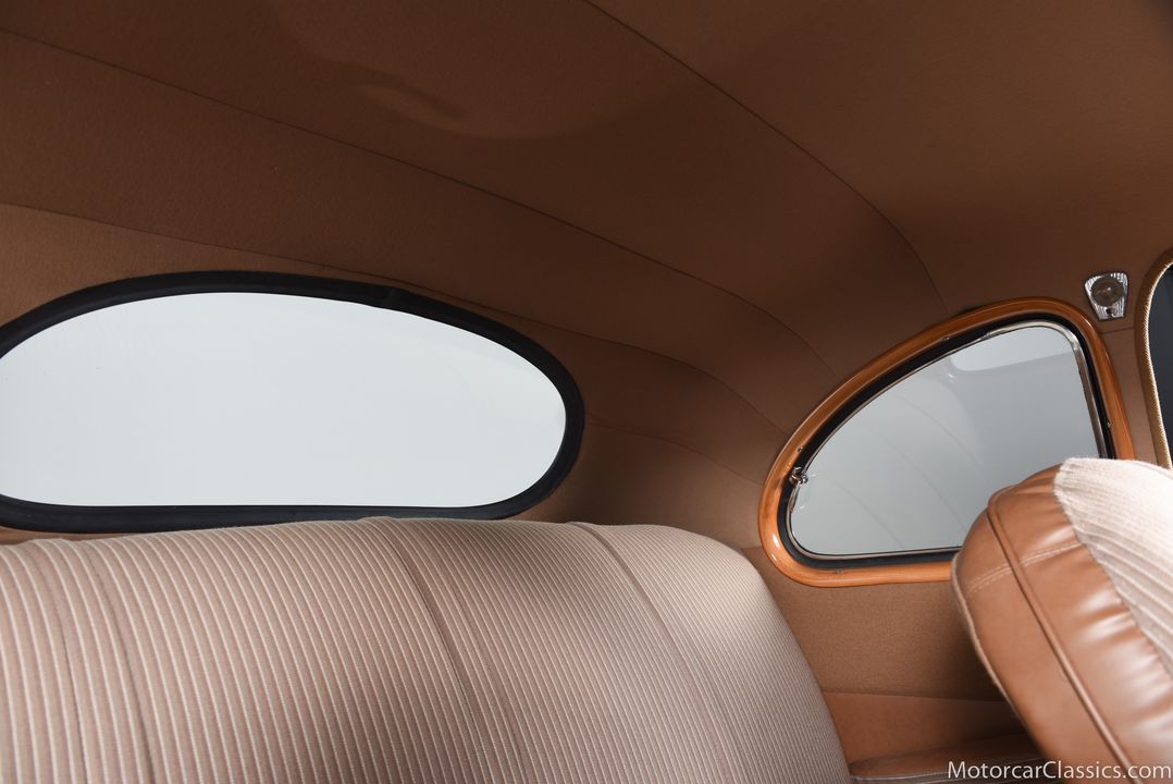 1946 Ford Super Deluxe