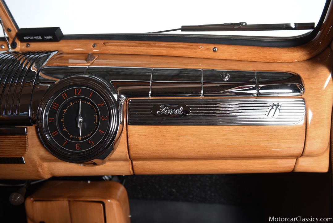 1946 Ford Super Deluxe
