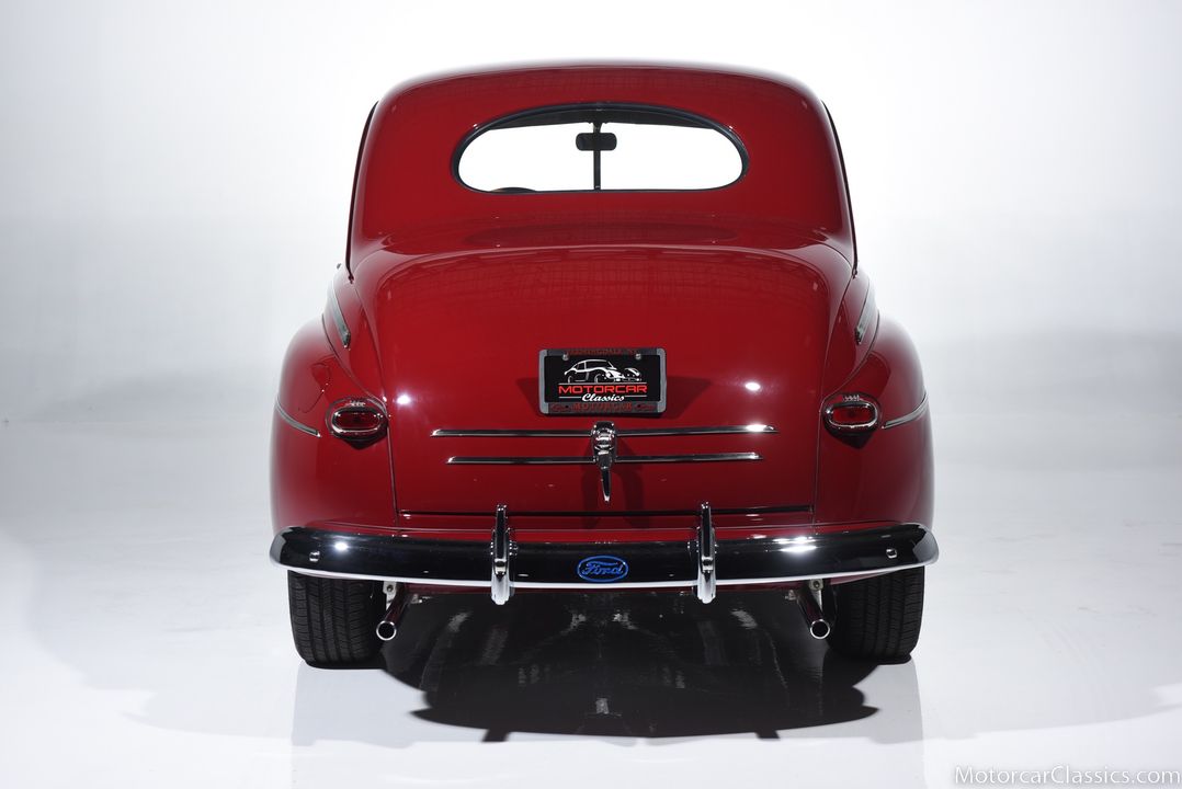 1946 Ford Super Deluxe