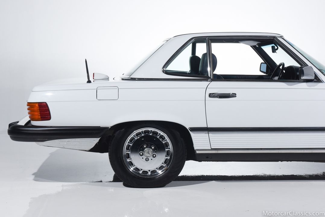 1986 Mercedes-Benz 560-Class