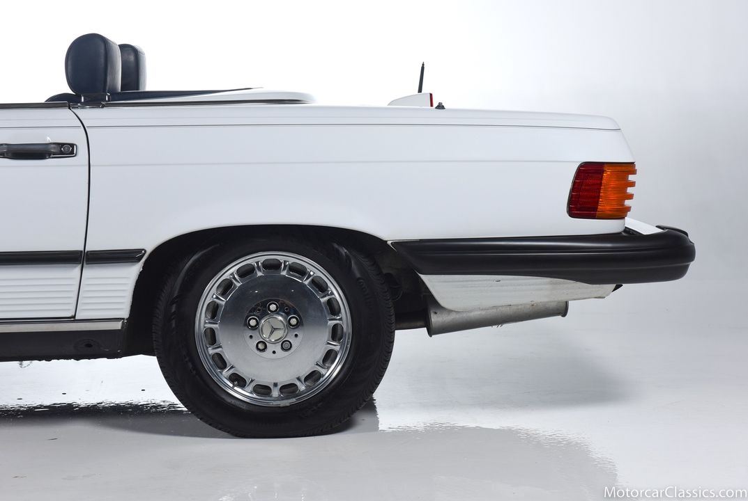 1986 Mercedes-Benz 560-Class