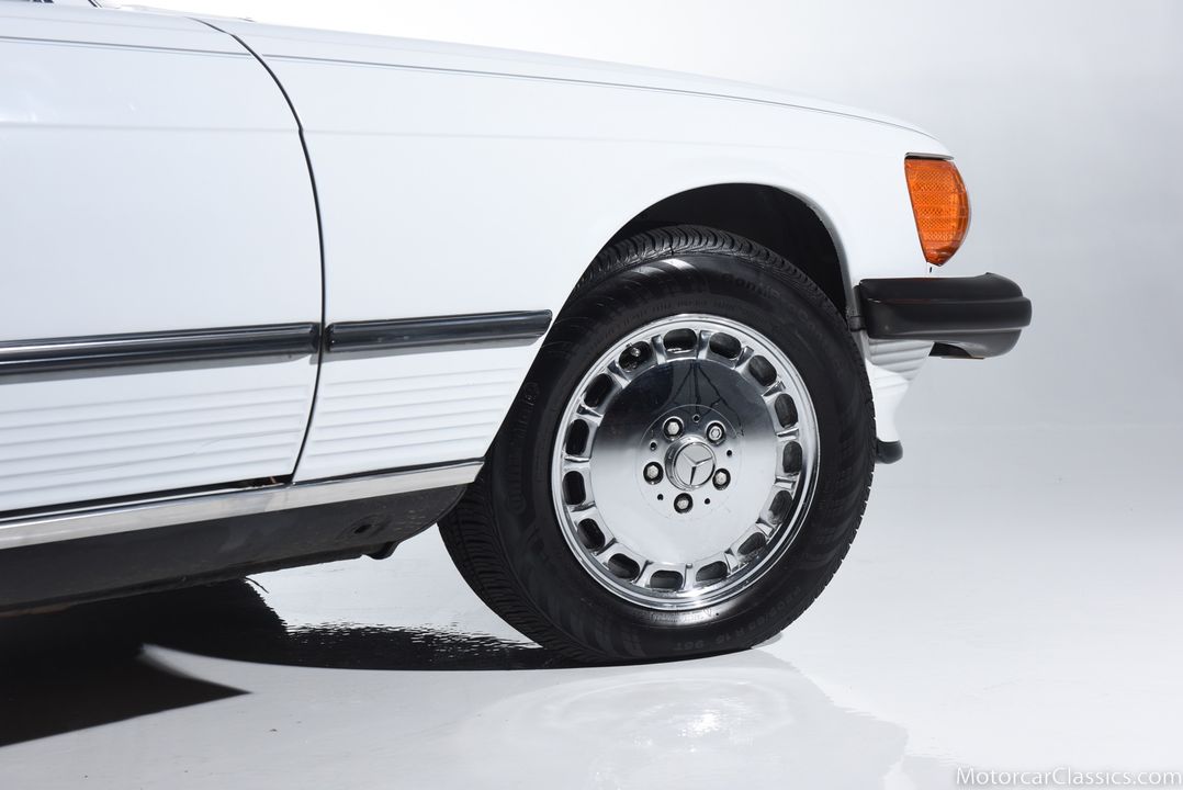 1986 Mercedes-Benz 560-Class