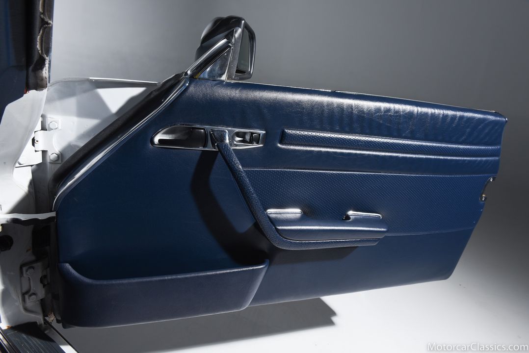 1986 Mercedes-Benz 560-Class