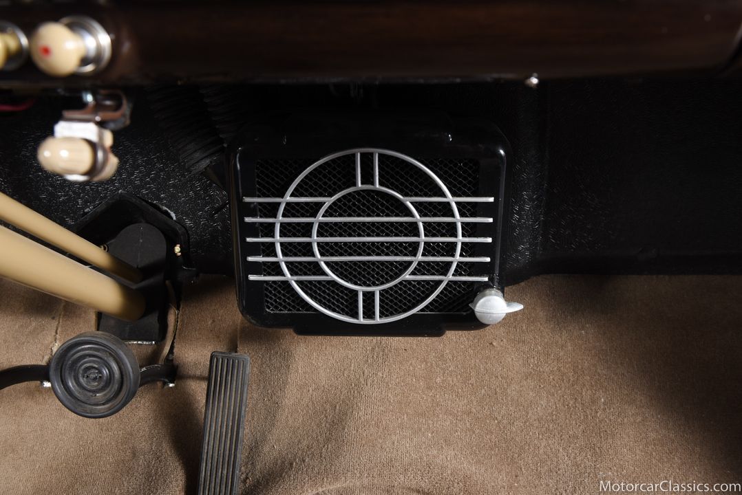 1941 Ford Super Deluxe