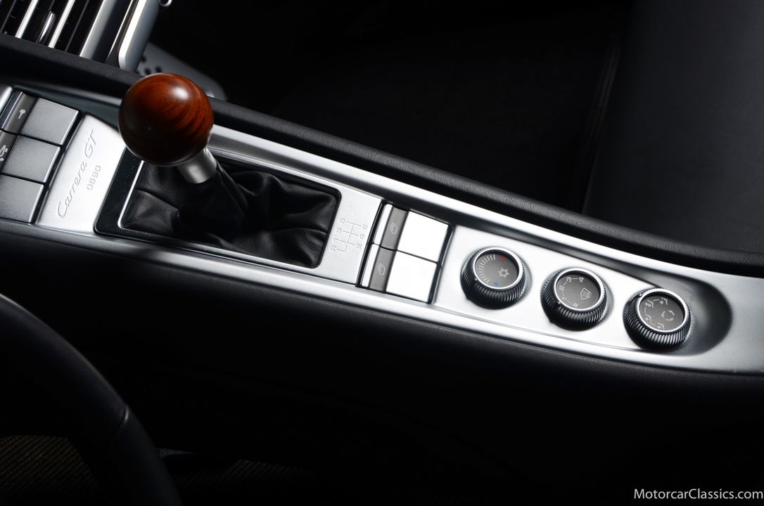 2005 Porsche Carrera GT