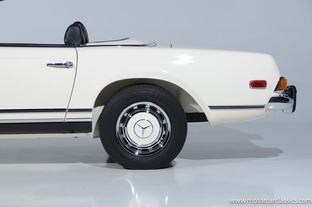 1970 Mercedes-Benz 280-Class