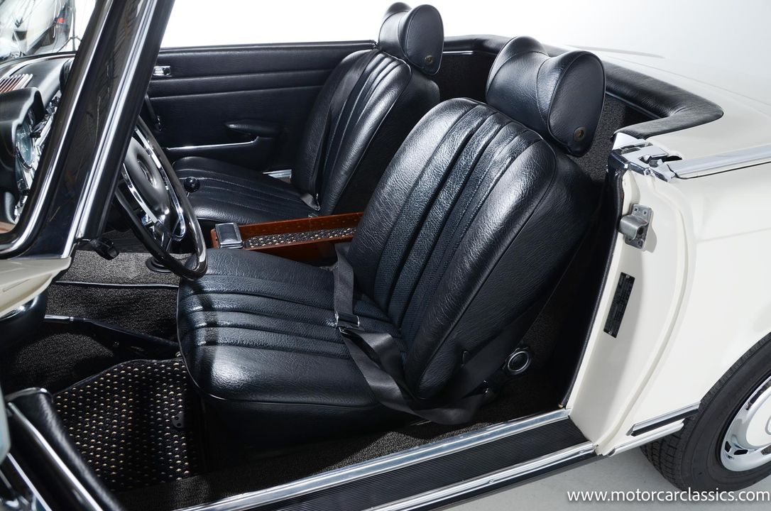 1970 Mercedes-Benz 280-Class