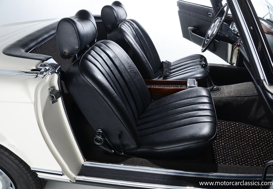 1970 Mercedes-Benz 280-Class
