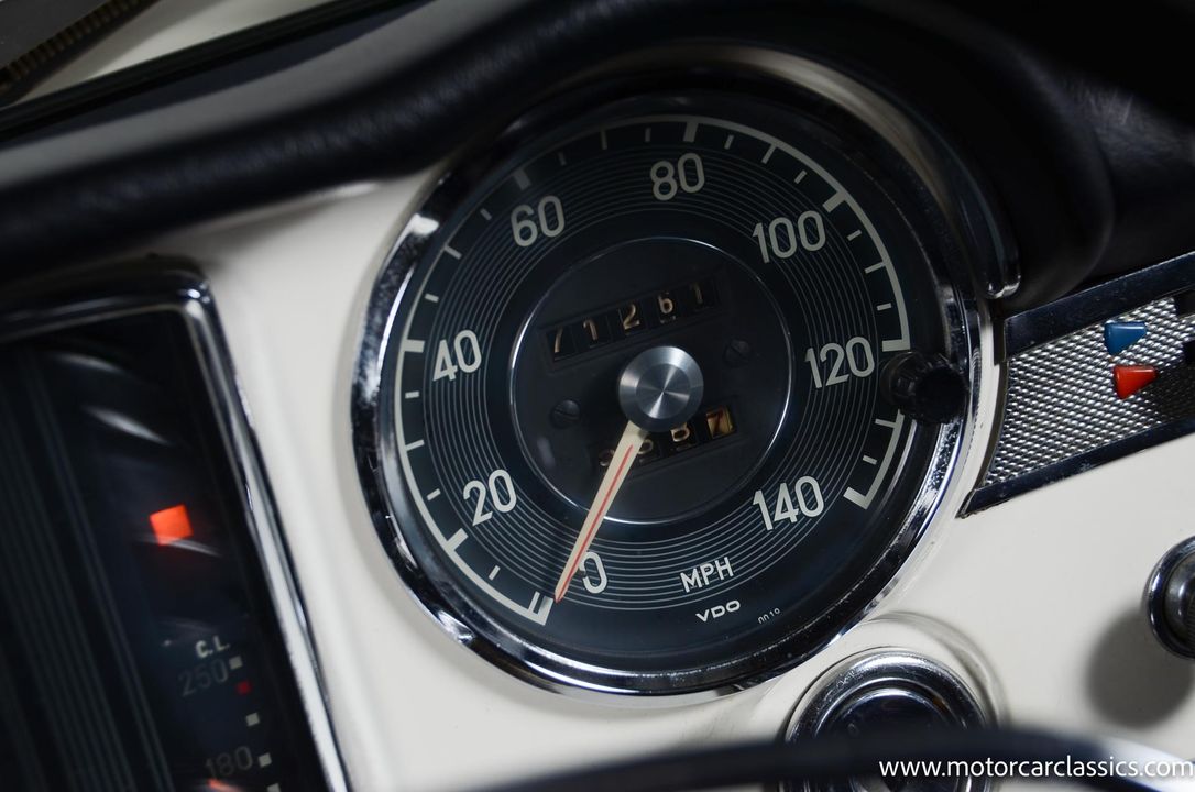 1970 Mercedes-Benz 280-Class