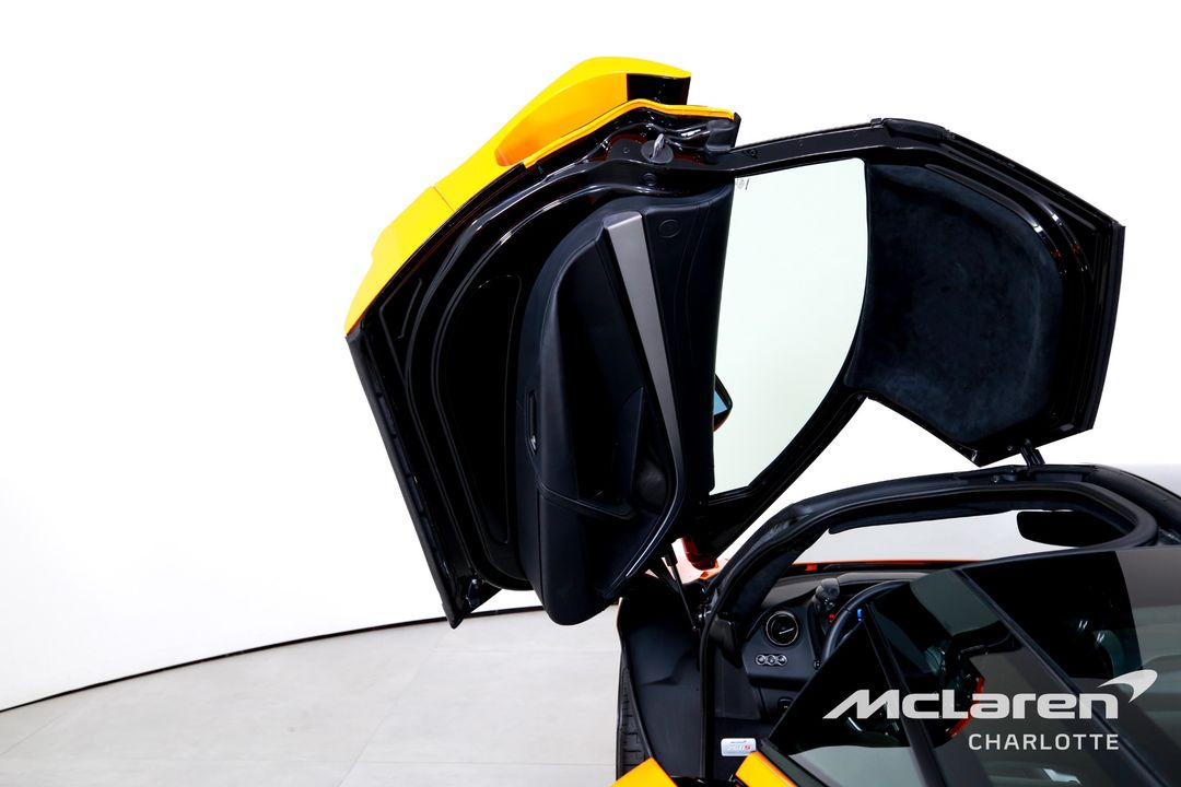 2024 McLaren 750S