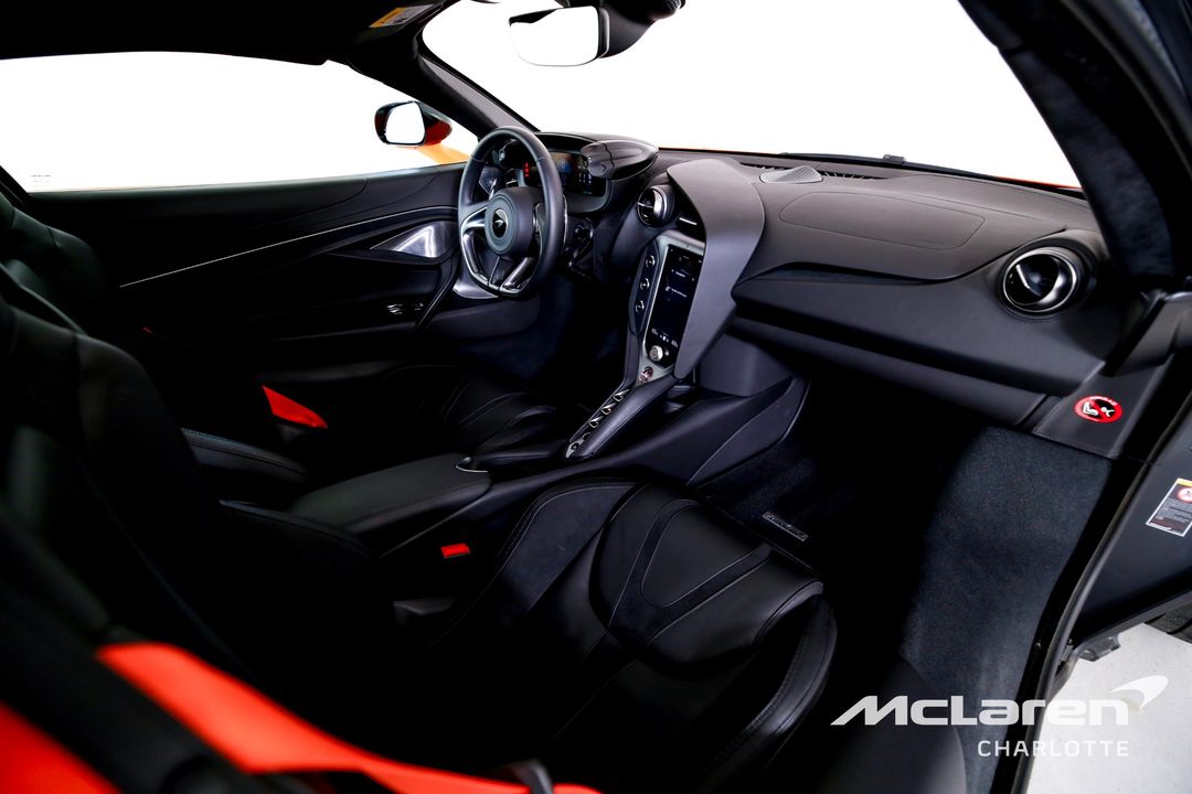 2024 McLaren 750S