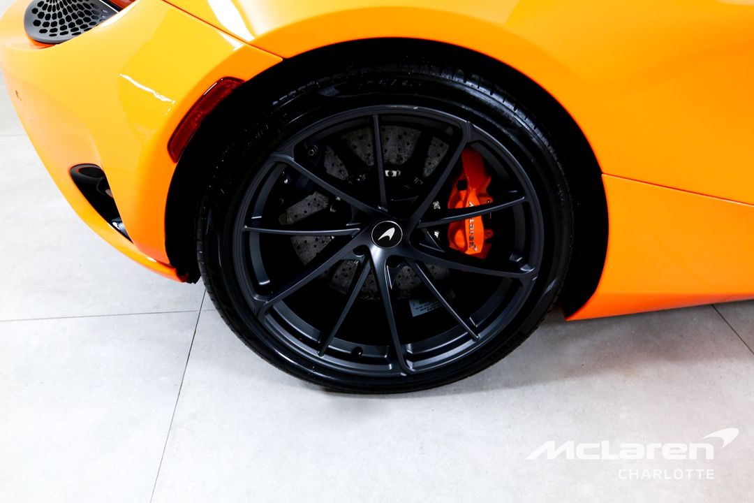 2024 McLaren 750S