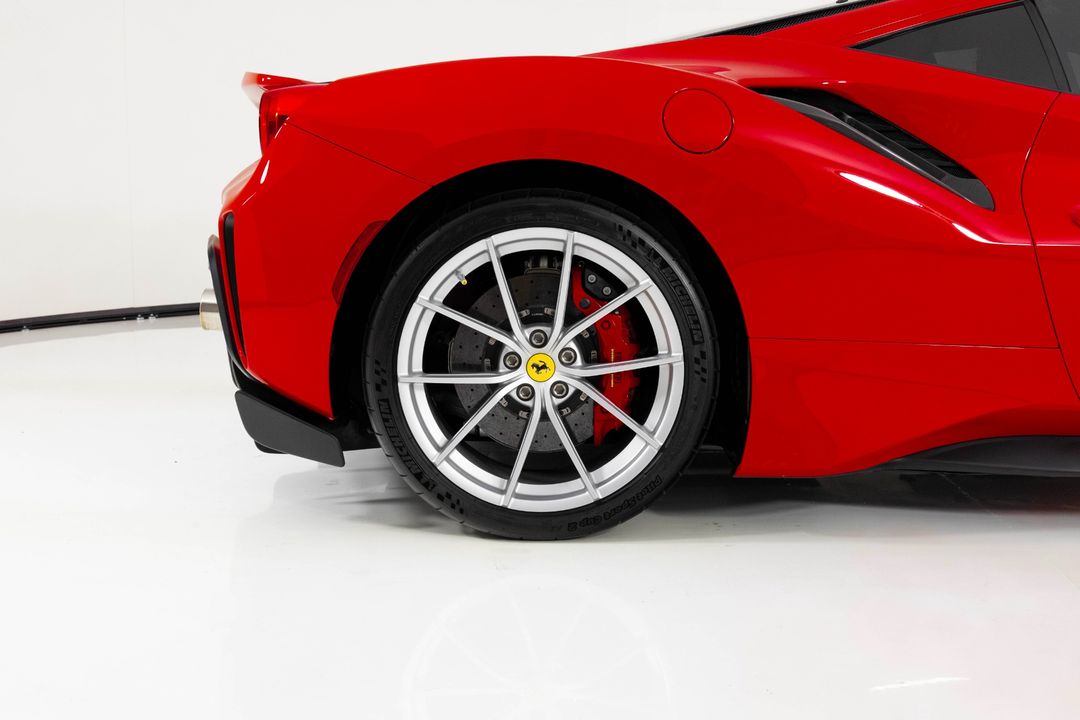 2019 Ferrari 488 Pista