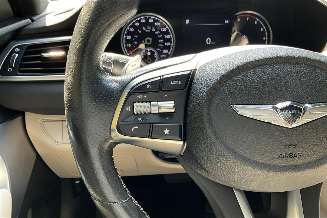 2023 Genesis G70