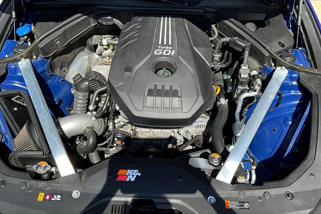 2023 Genesis G70