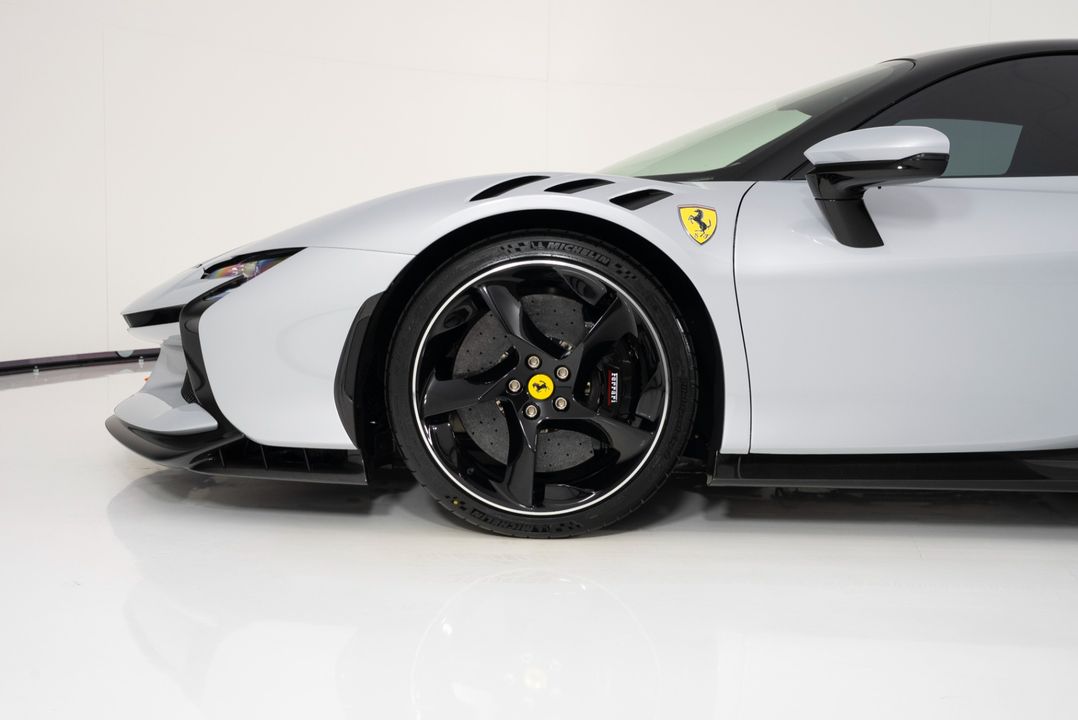 2024 Ferrari SF90