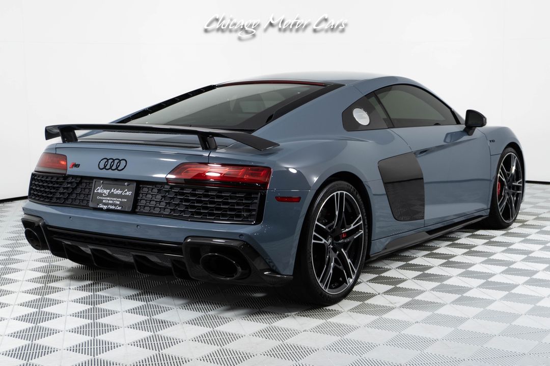2023 Audi R8 V10 Performance