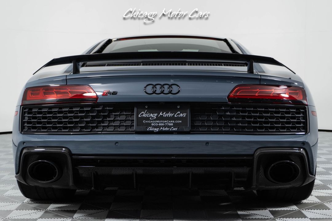 2023 Audi R8 V10 Performance