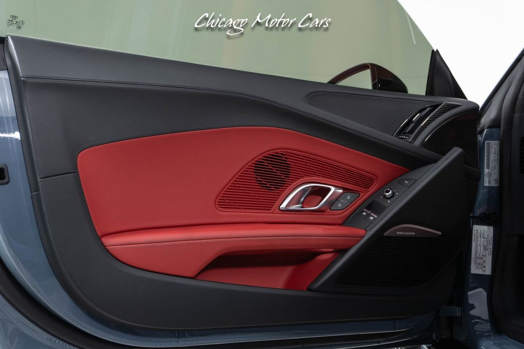 2023 Audi R8 V10 Performance